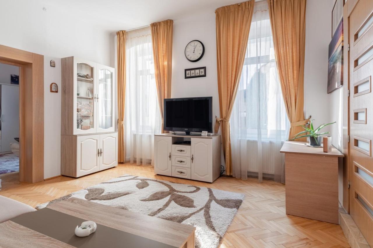 Appartement Brasov Centrul Vechi - 67Sqm - 2Min To Counsel Square Extérieur photo