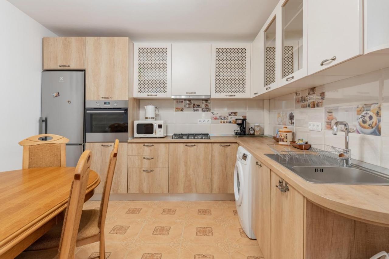 Appartement Brasov Centrul Vechi - 67Sqm - 2Min To Counsel Square Extérieur photo