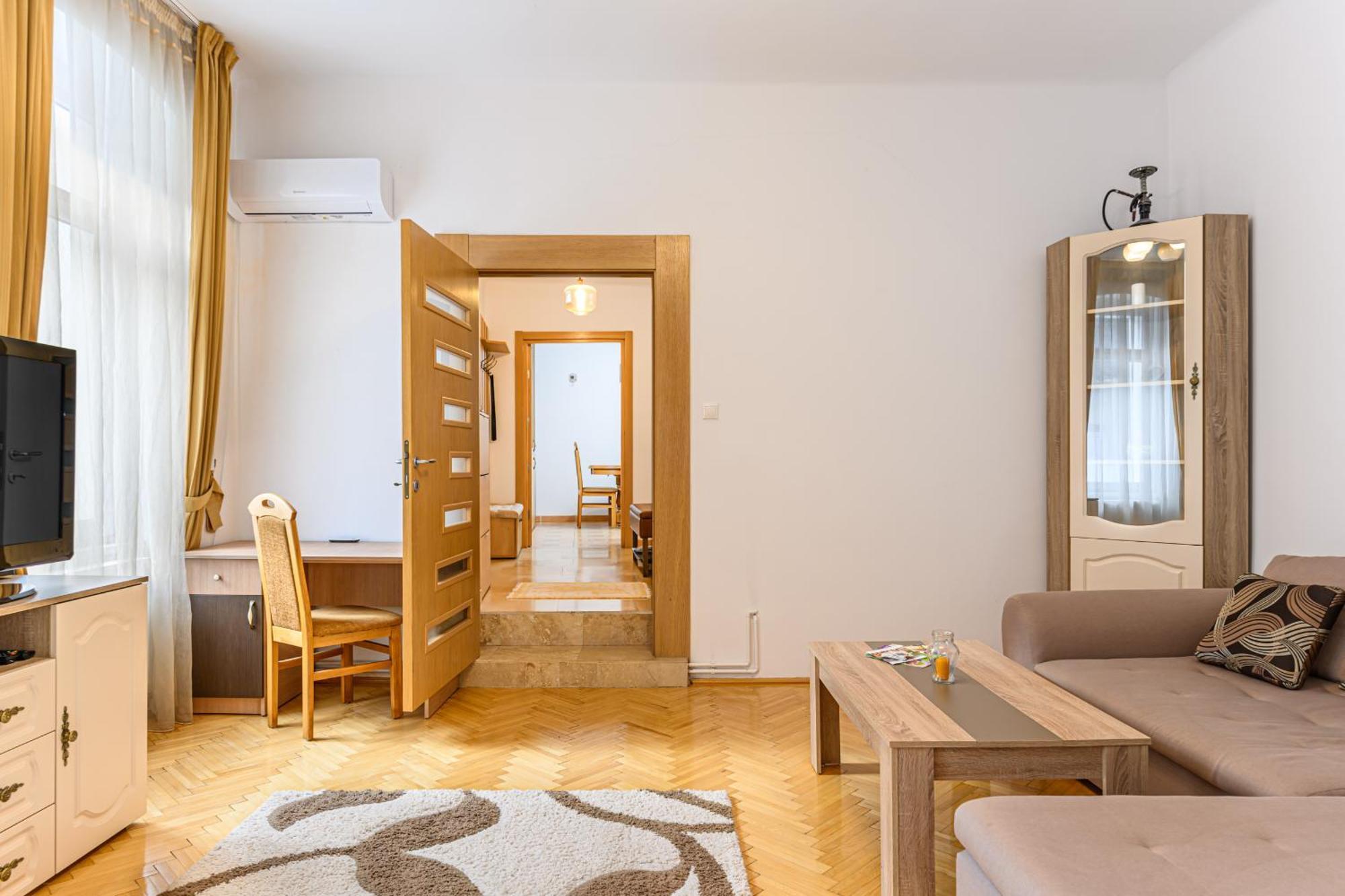 Appartement Brasov Centrul Vechi - 67Sqm - 2Min To Counsel Square Extérieur photo