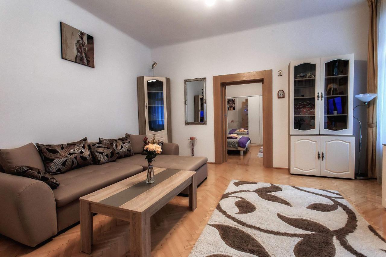 Appartement Brasov Centrul Vechi - 67Sqm - 2Min To Counsel Square Extérieur photo